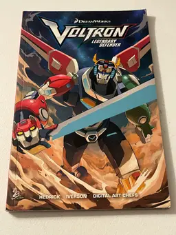 Voltron Legendary Defender Graphic Novel – DreamWorks – Softcover