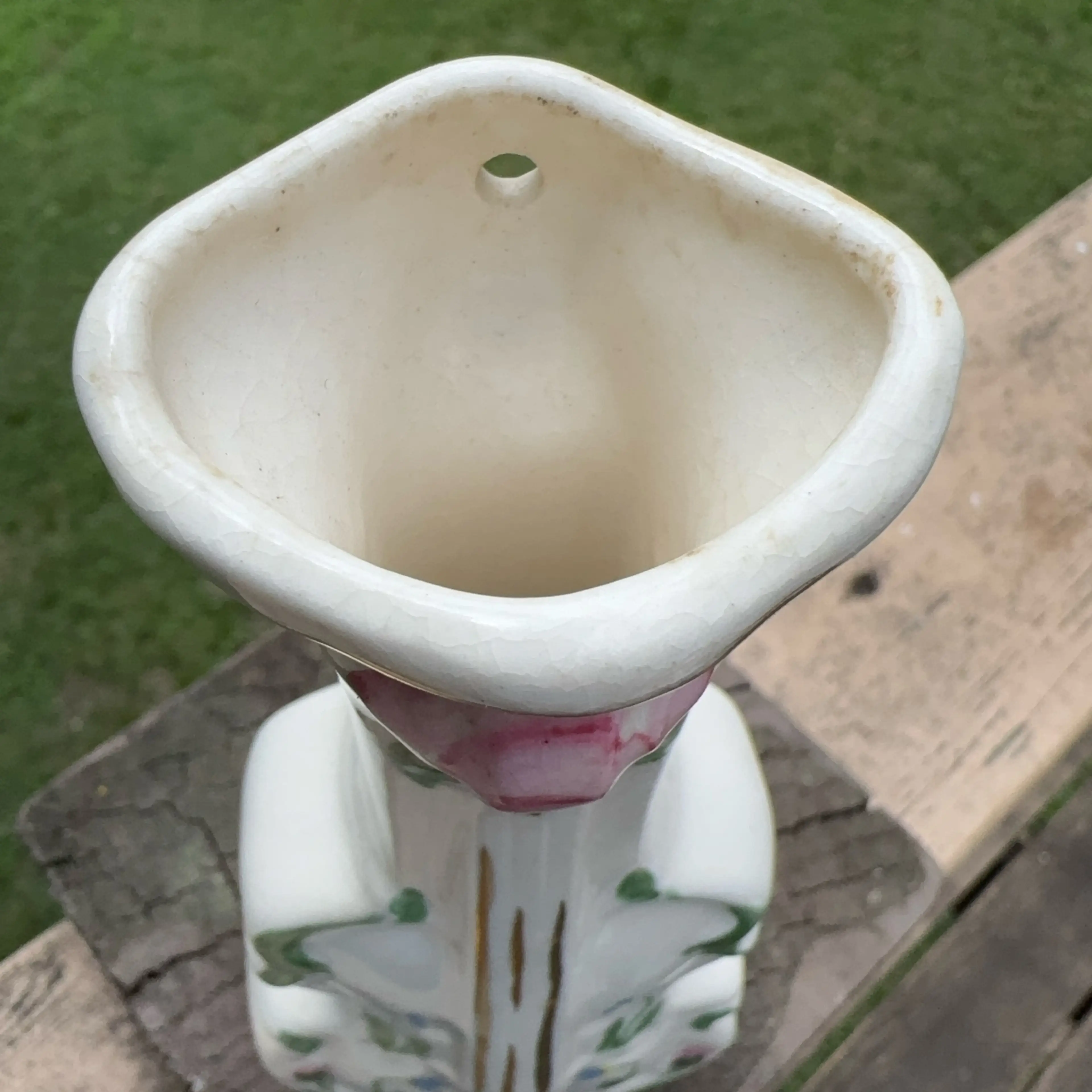 Image 2 of 7