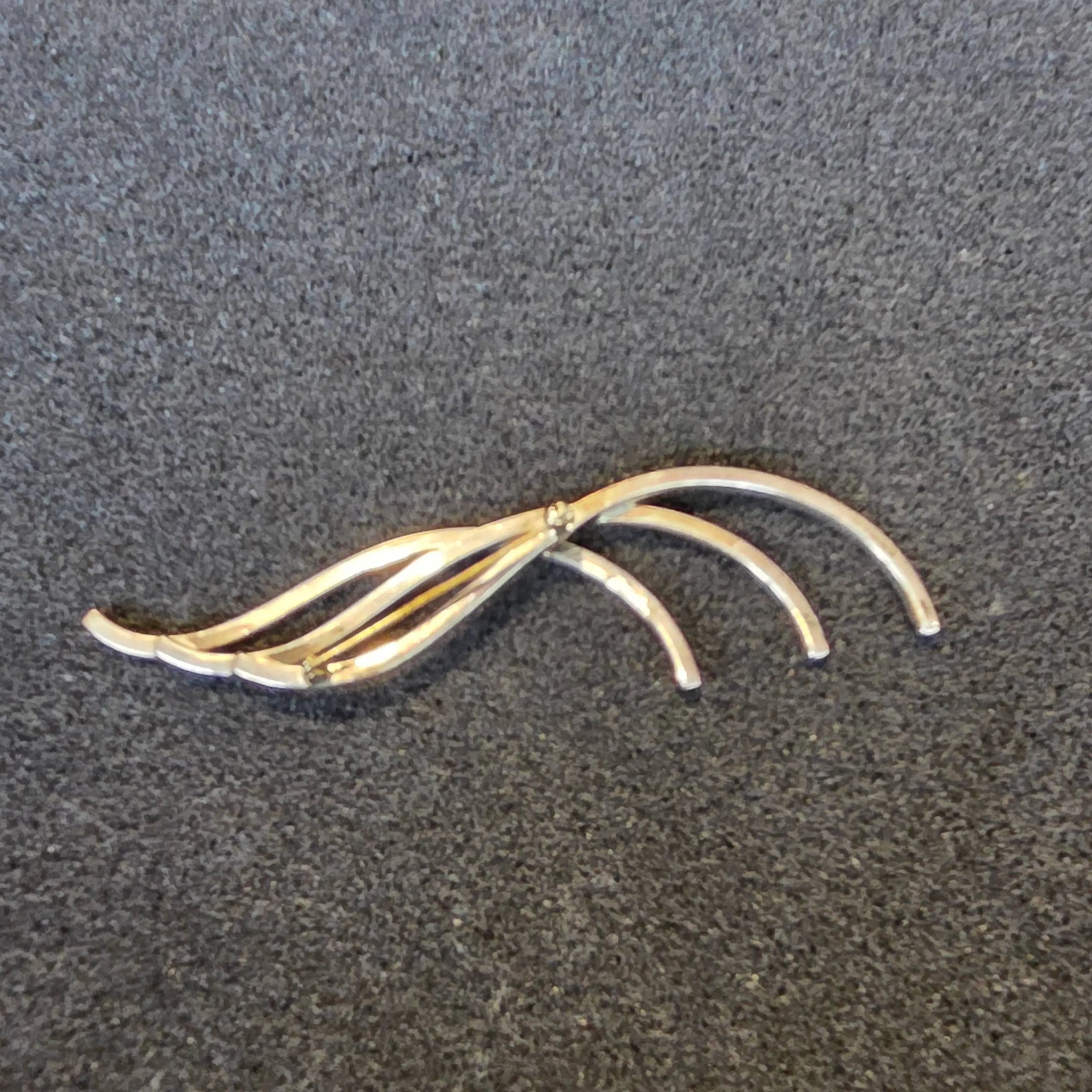 Image 2 of 4