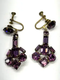 Vintage purple glass rhinestone dangle drop screw back earrings