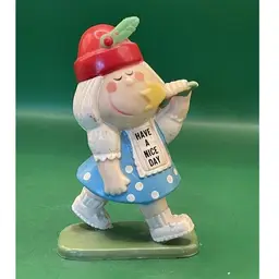 Flower Girl 1971 Have a Nice Day Vintage Berries 339 Figurine Hong Kong