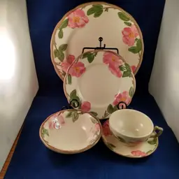 Franciscan Desert Rose 5 pc. Place Setting Johnson Brothers England