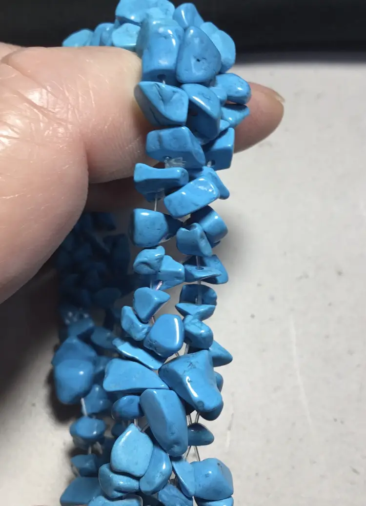 Spring/summer beach bracelet, Faux turquoise, small chips, great stretch