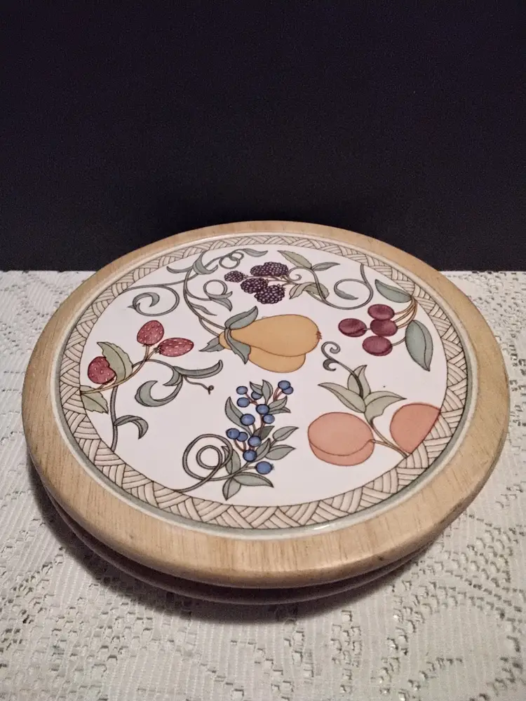 Dansk Umbrian Fruit Pattern Trivets Set of 2 Wood/Ceramic