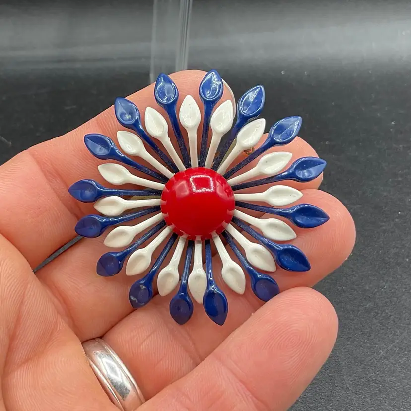 Vintage Enamel Flower Power Brooch