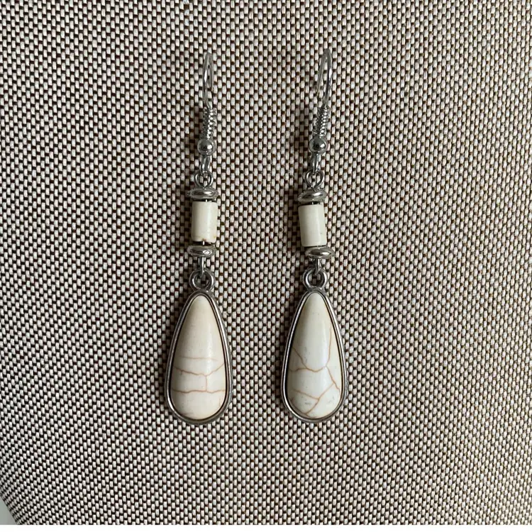 Southwestern Natural Howlite And Silver Drop Earrings