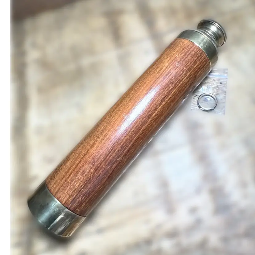 31” Brass & Wood Signaling Spyglass Telescope. Engraved TLE SIG LONDON No. 8402.