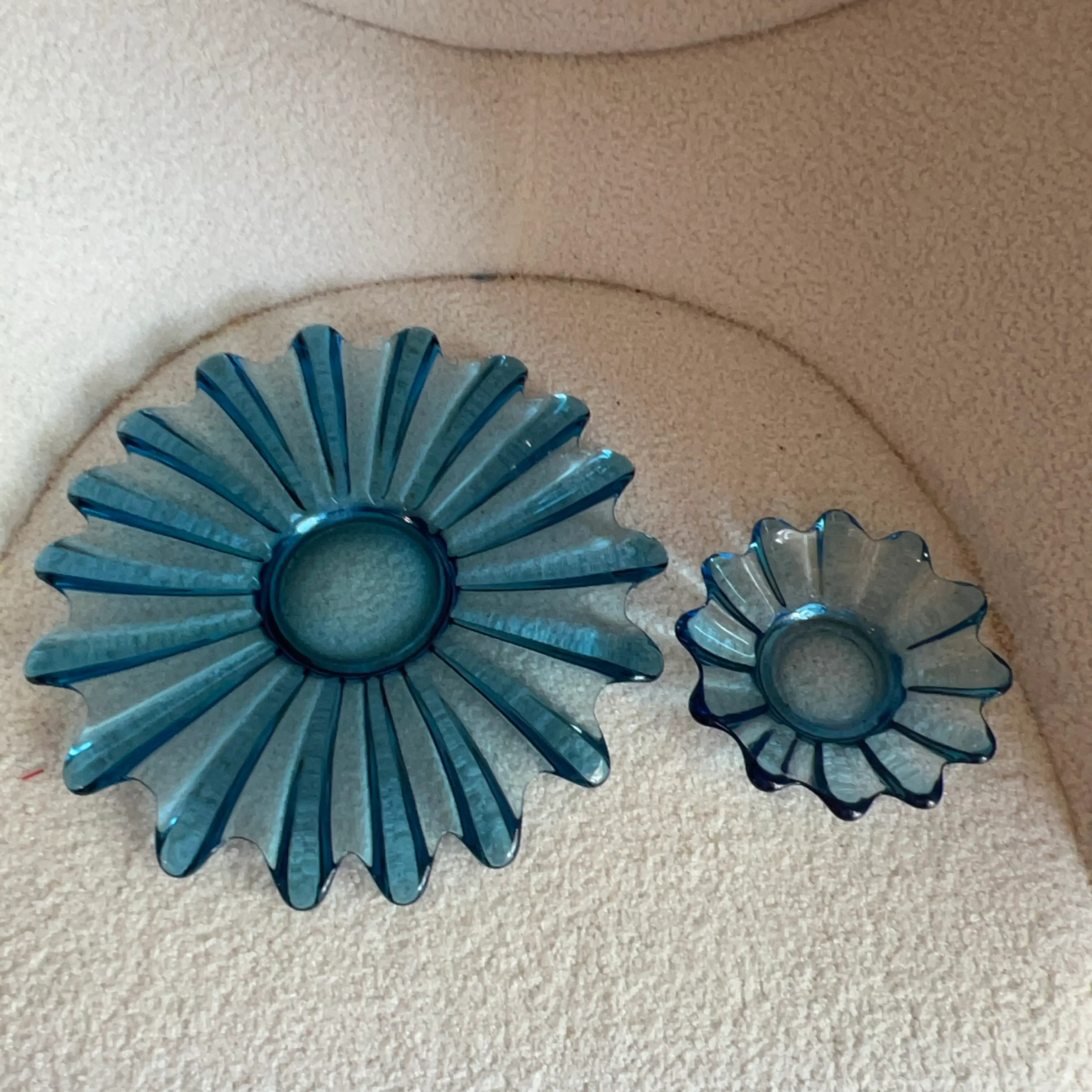 Image 3 of 3