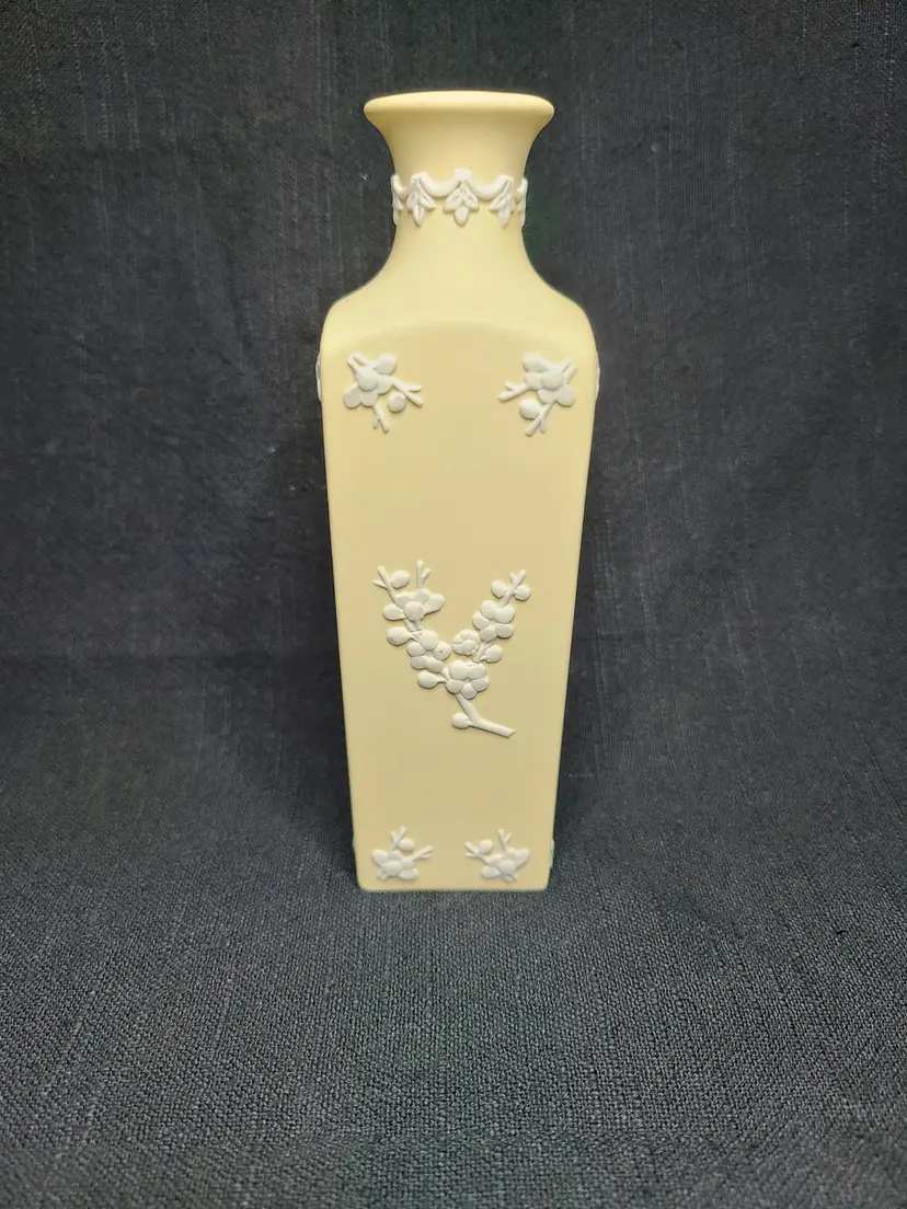 Vintage Wedgwood Jasperware Yellow Primrose Prunus Square Vase
