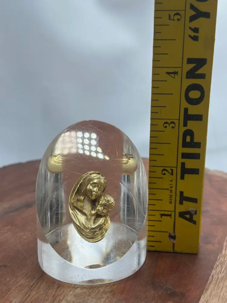 Gold Madonna & Child Lucite Acrylic Paperweight Religious Faith Prayer