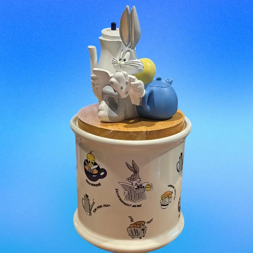 Vintage Warner Bros Bugs & Tweety Cookie Jar/ Canister