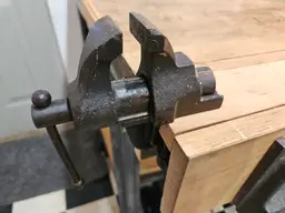Small clamp on vise