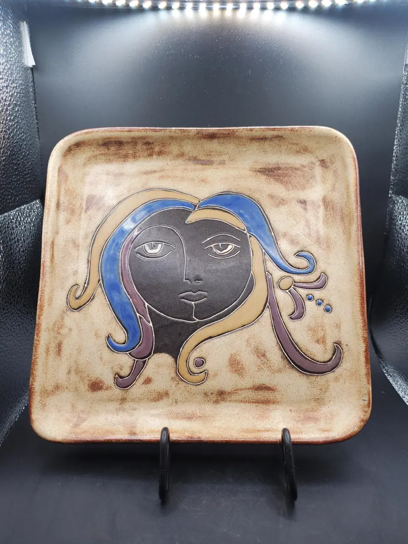 Mara Woman Face Square Dish