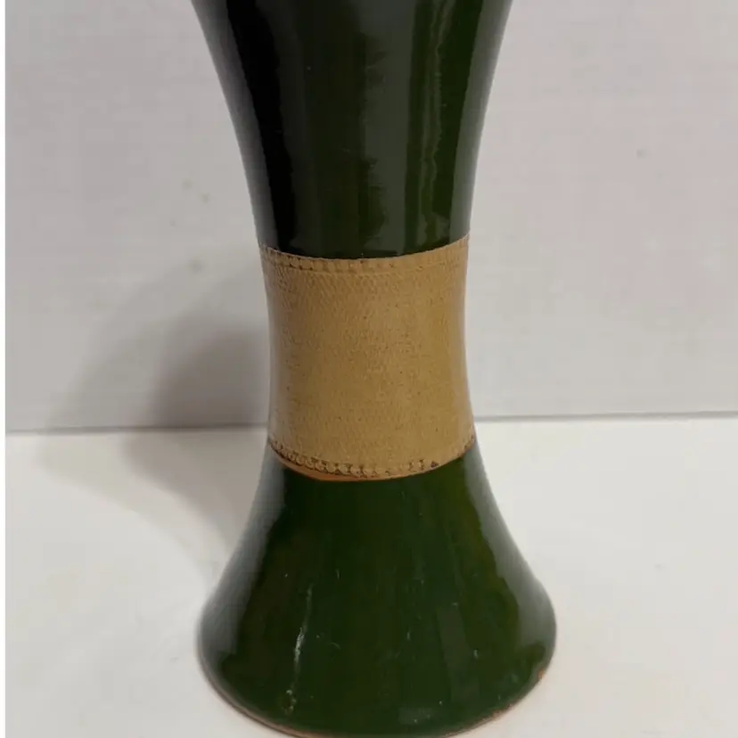 LOVATTS LANGLEY ART NOUVEAU SPILL VASE GREEN WITH CENTRAL TEXTURED BAND