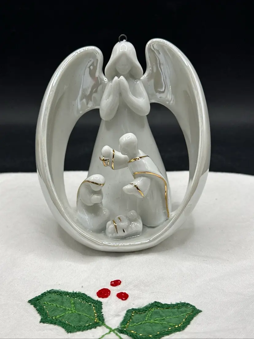 APPLE TREE DESIGN 4" Porcelain ANGEL w/ NATIVITY SCENE Holy Family W/light Adapt