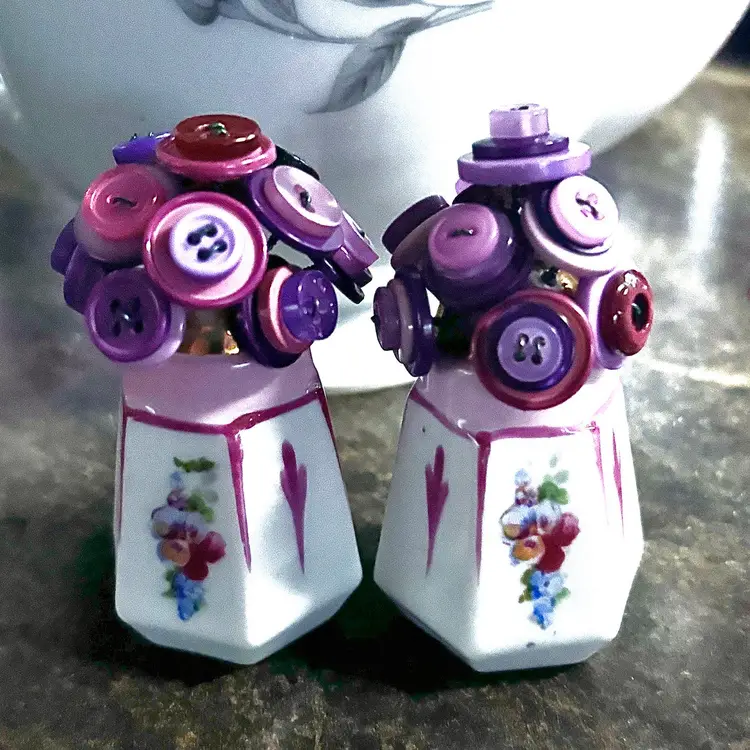 Vintage Floral Button Bouquets in S/P shakers made in Germany