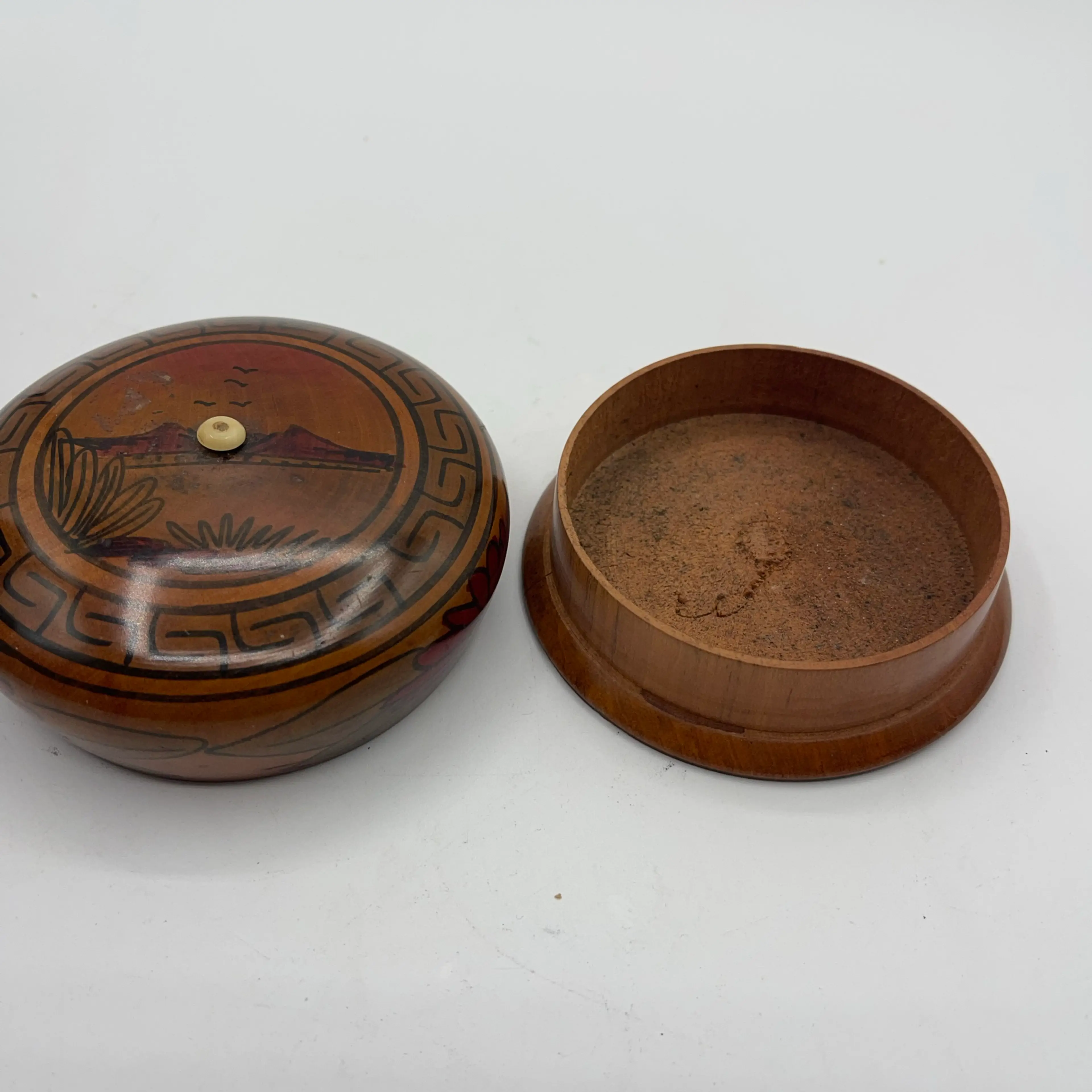Image 4 of 4