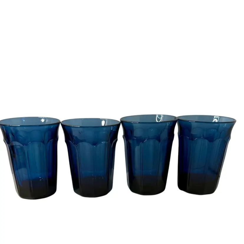 Drinking Glasses Set of 4 Colonial Blue
4-3/4”” T x 3-1/2” W READ