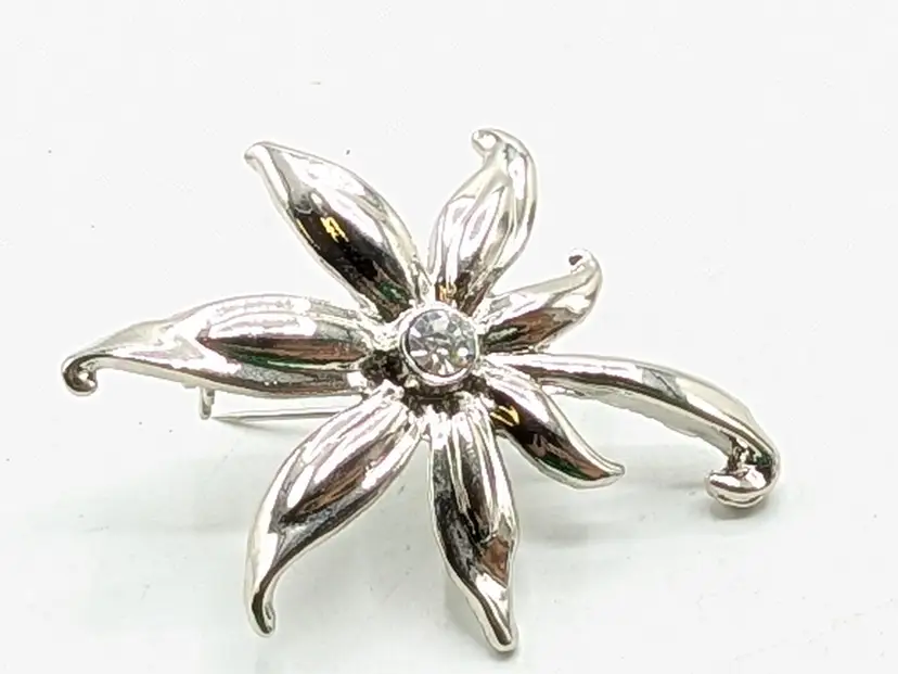 Vintage Flower Brooch with Rhinestone Center Silver Tone