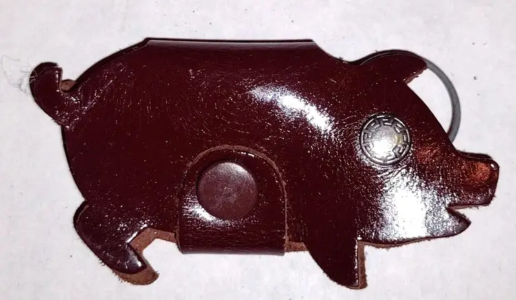Leather Key Holder Wilson Hybrid Hogs Pig Harlan Iowa IA Vintage Pork