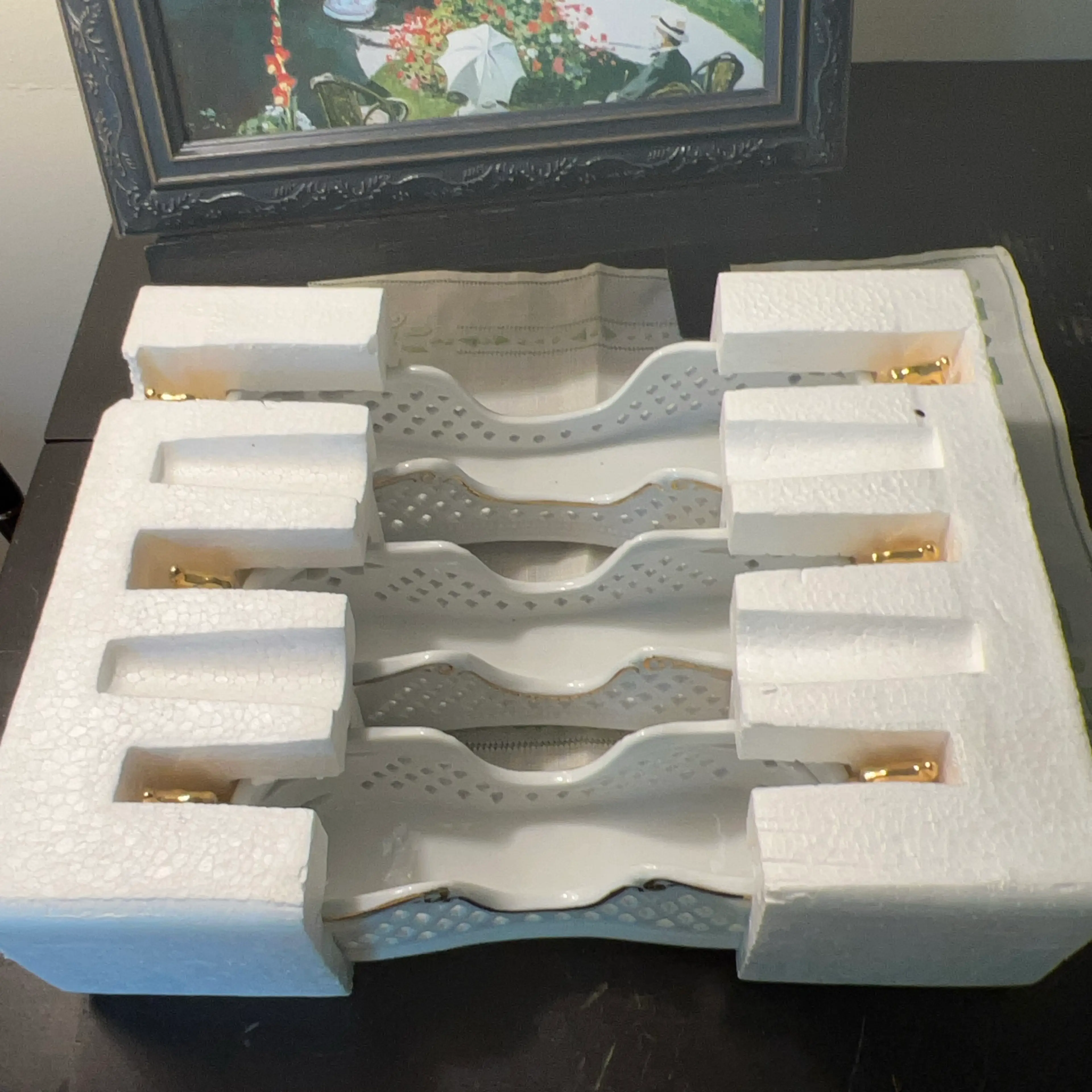 Image 2 of 7