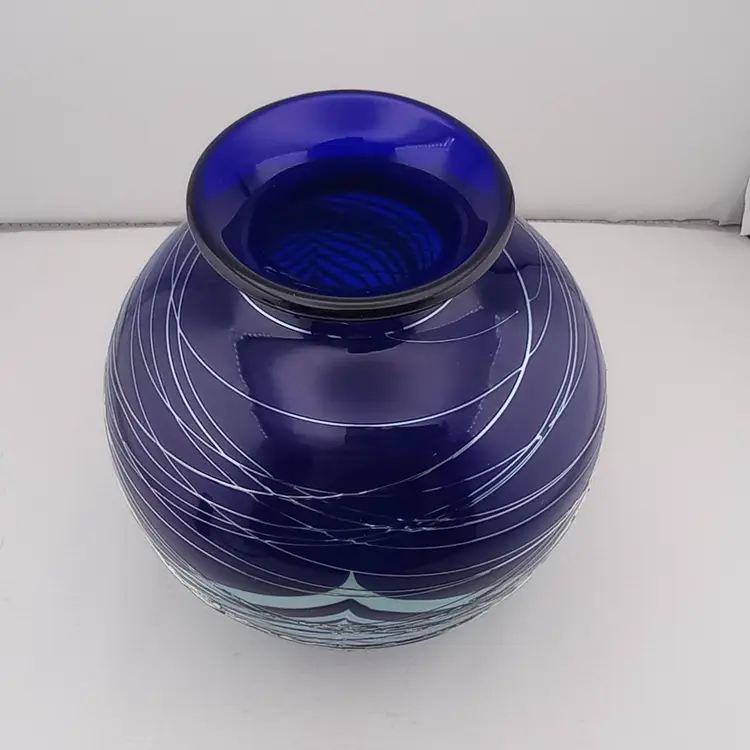 Steven Correia artist proof vase with pulled feathers and threads