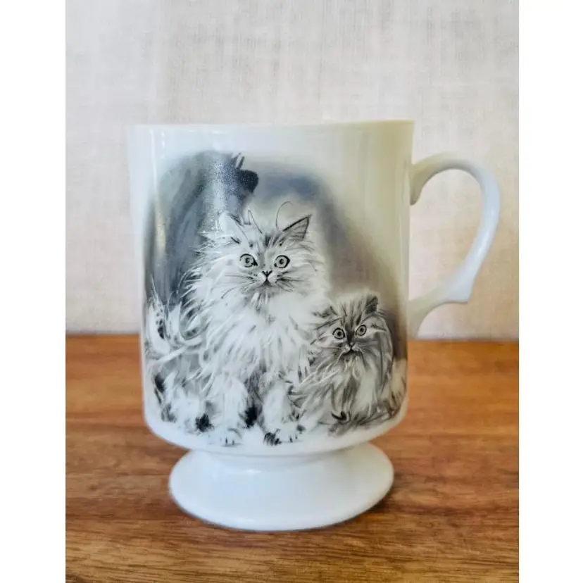 Vintage Japan Fluffy Cats Coffee Tea Footed Cup White Gray 2 Fluffy Haired Kitty