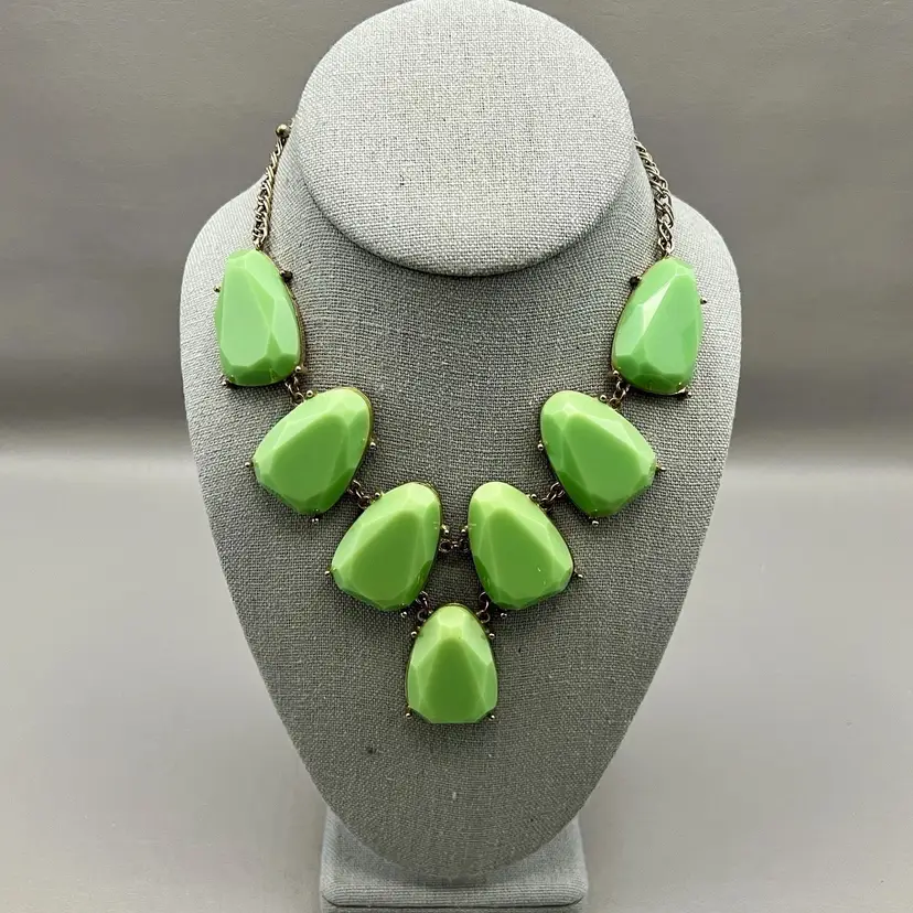 Statement Green Bib Necklace Faceted Acrylic Stones  Gold Tone 16"