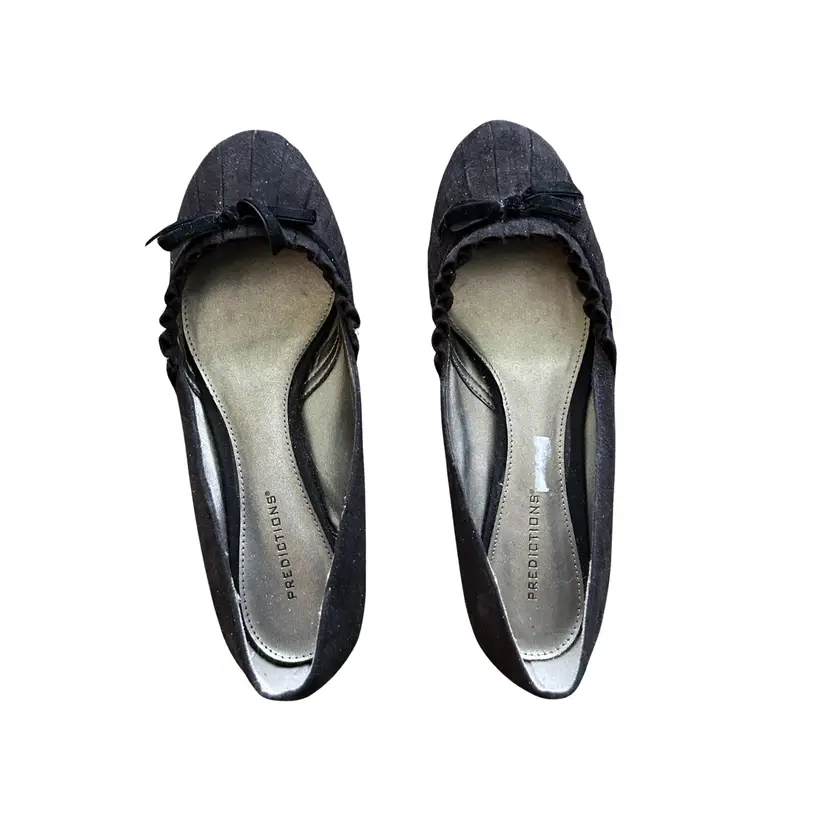 Black Predictions Ballet Flats with Bow - Size 7