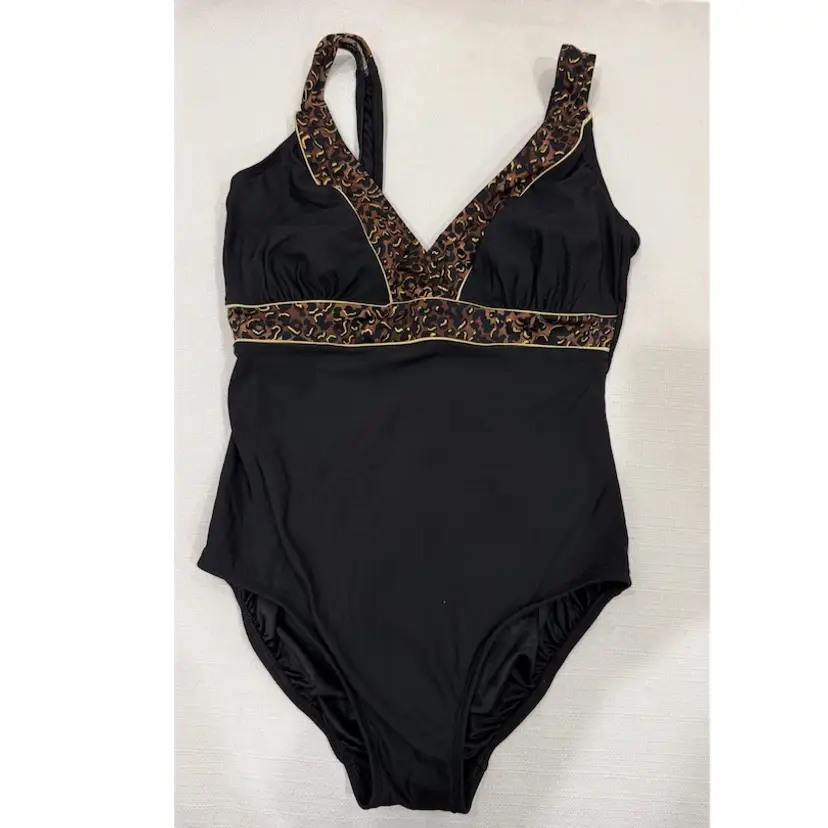 Vintage 80s Black and Brown Animal Print swimsuit 
Vintage Size 12