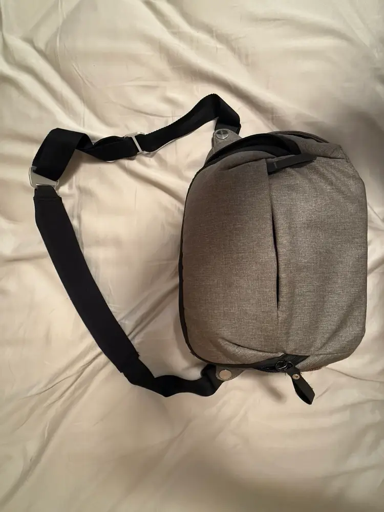 Peak Design 5L Camera Sling V1 - Ash Gray