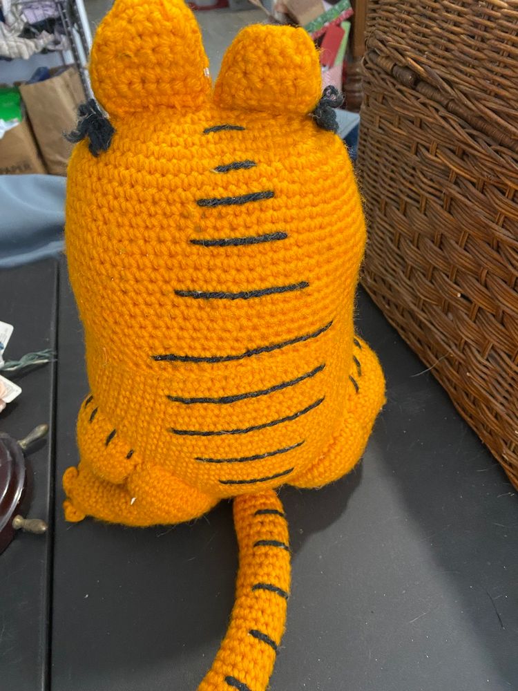 Vintage Crochet Garfield With Pins/ Buttons From The 70’s