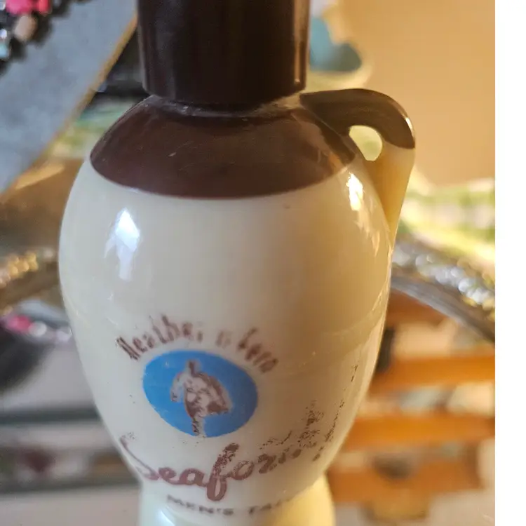 Seaforth Men's Talc Bottle