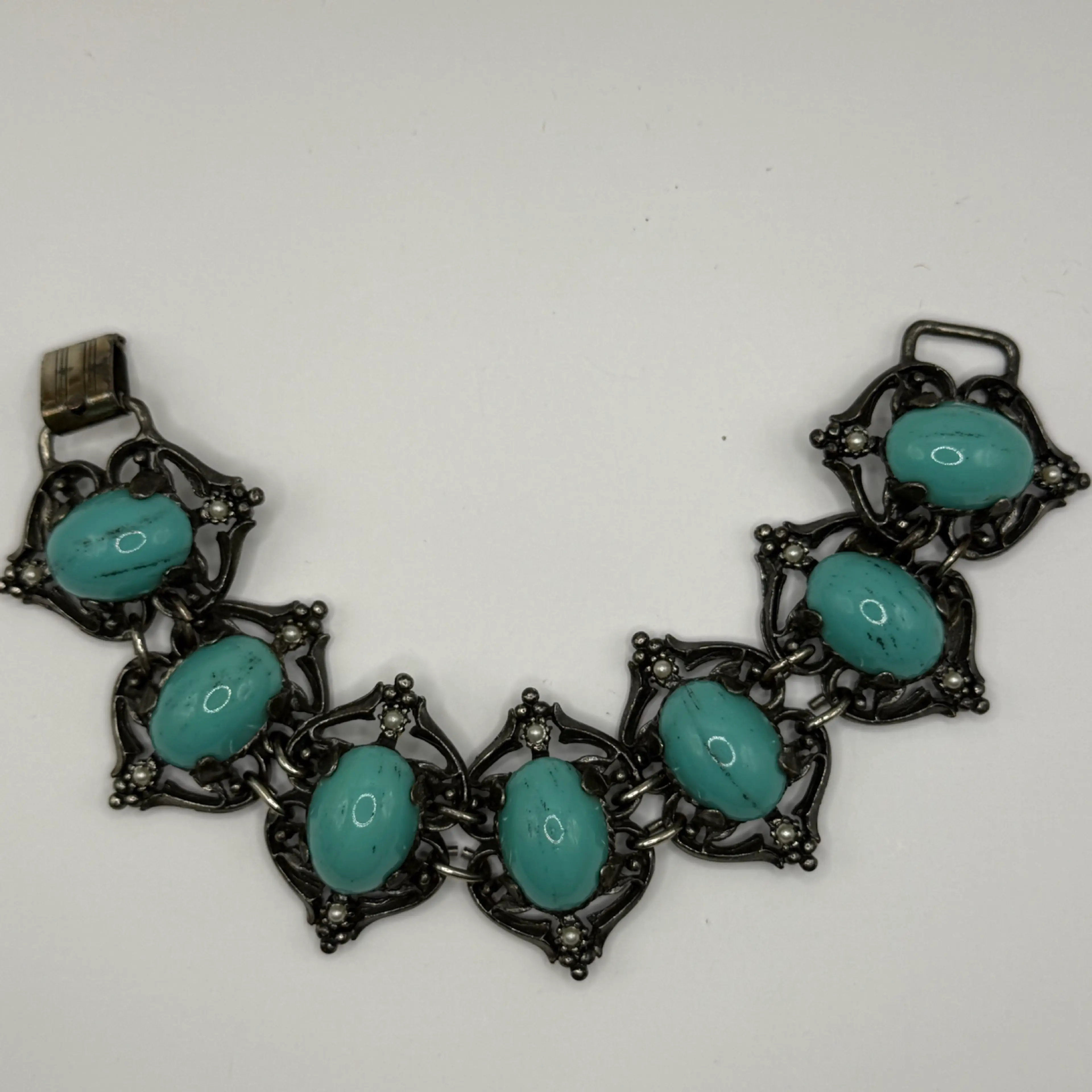 Image 4 of 4