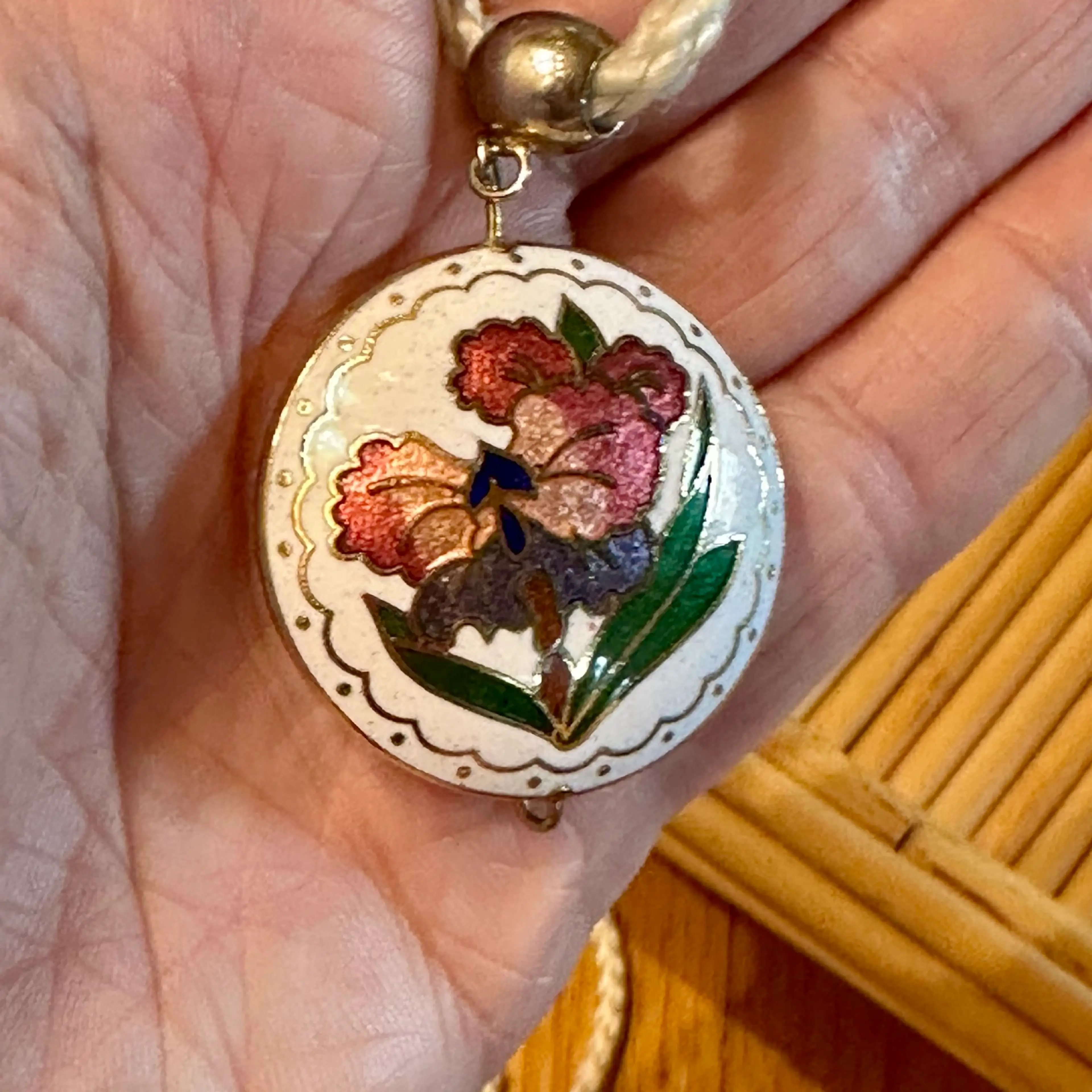 Image 2 of 2