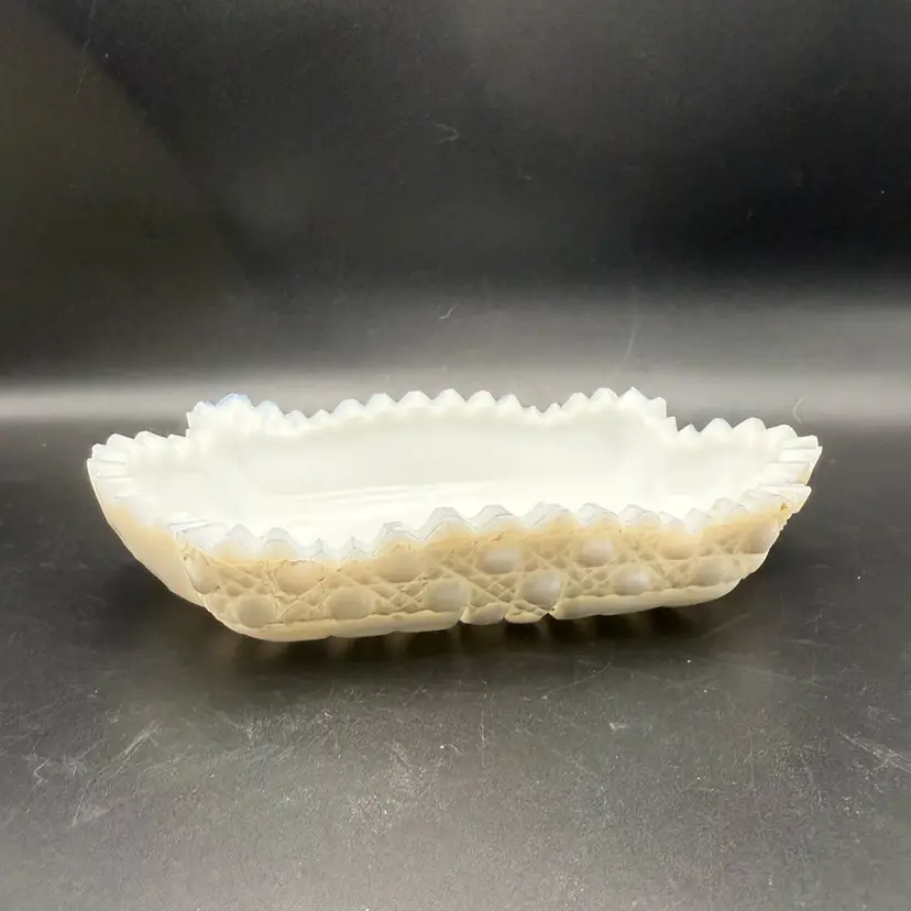 McKee/Kemple Milk Glass Sawtooth Edge With Daisy And Cane Design Bowl