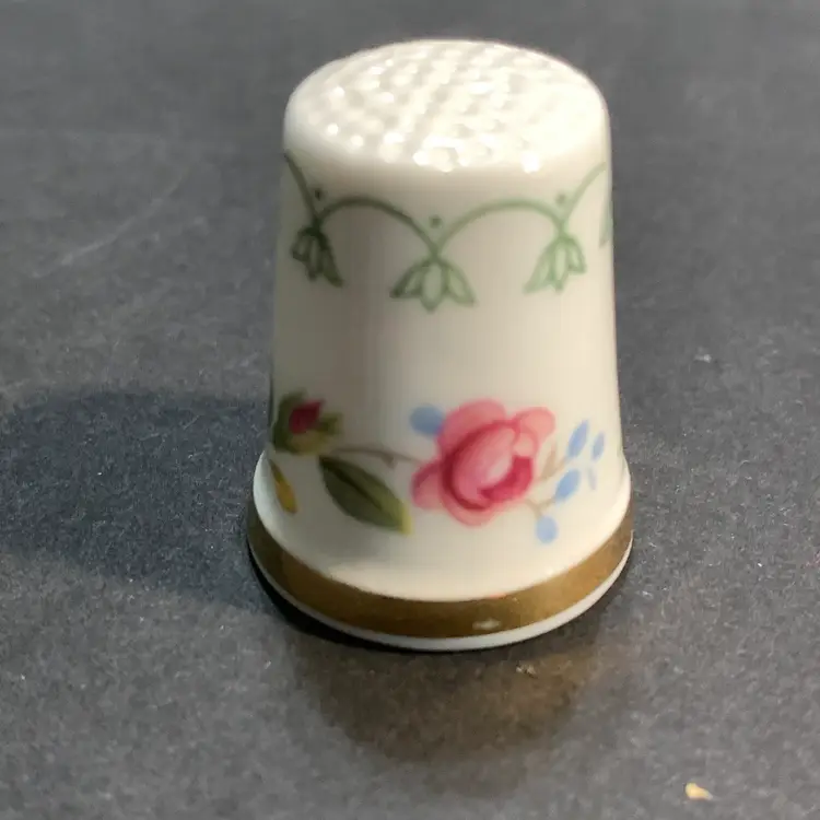 Royal Doulton Bone China Thimble