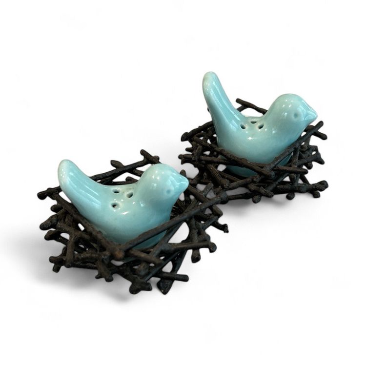 Tiffany Blue Ceramic Bird Salt And Pepper Shakes On Metal Nests