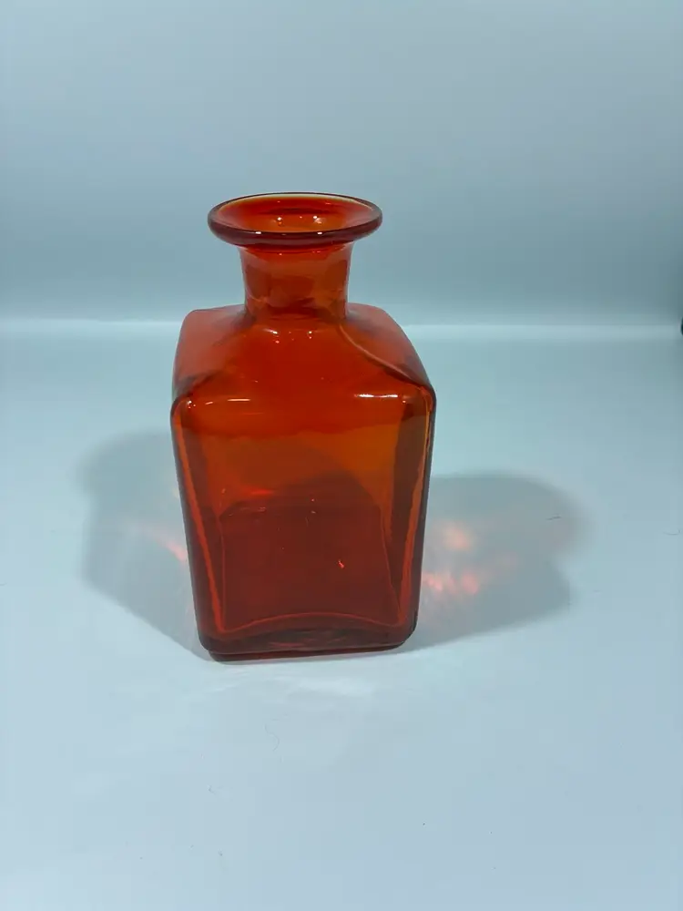 Glowy! Blenko mid-century modern amberina glass decanter No Stopper
