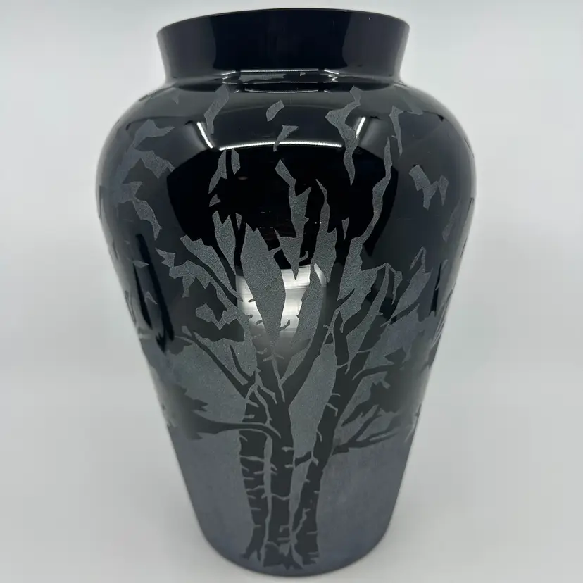Signed Black Kelsey Murphy Pilgrim Sand Carved Cameo Vase