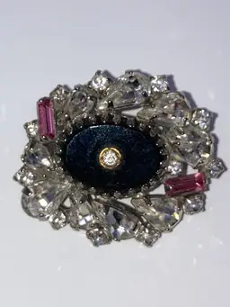 Vintage Hobē Rhinestone Single Clip On Earring (1 1/2” x1”)