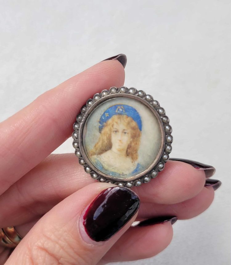 Antique Victorian Pearl Hand Painted Miniature Woman Portrait Pin Brooch