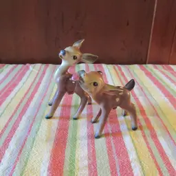 Vtg Ceramic Set of Deer Fawn Salt and Pepper Shakers - Japan (set2)