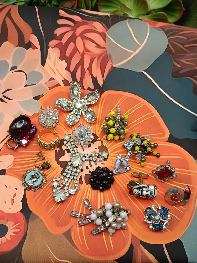 Vintage Rhinestone Jewelry Craft Lot