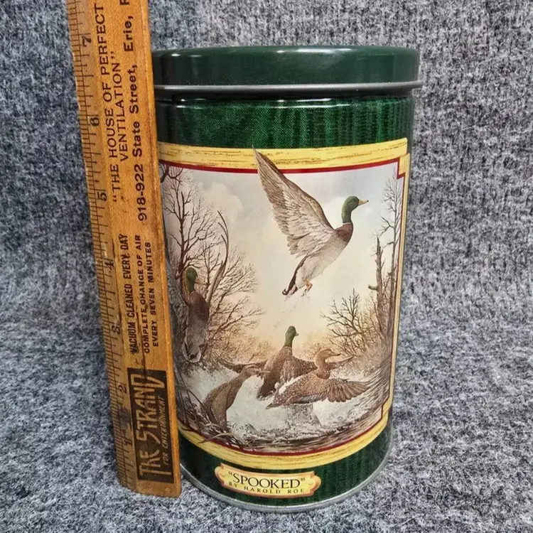 Collectible Lowreys Ducks Unlimited Spooked Tin Container Exclusive Edition 1990 C1