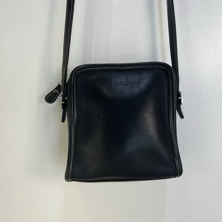 Vintage Coach Bellini Zip Bag Black Leather Purse
