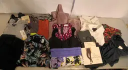 LOT of 16pc Ladies Bundle Manifested