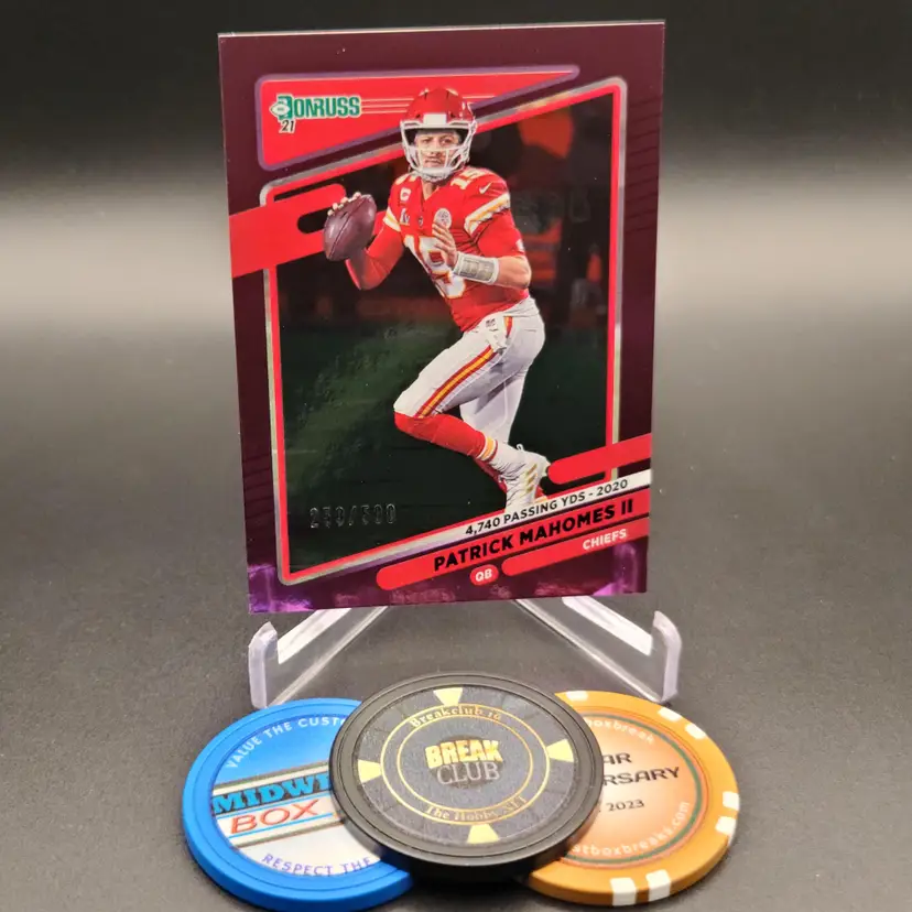 Patrick Mahomes II 2021 Panini Donruss Football Season Stat Line Parallel Numbered 259/500 Card #116 -  Kansas City Chiefs