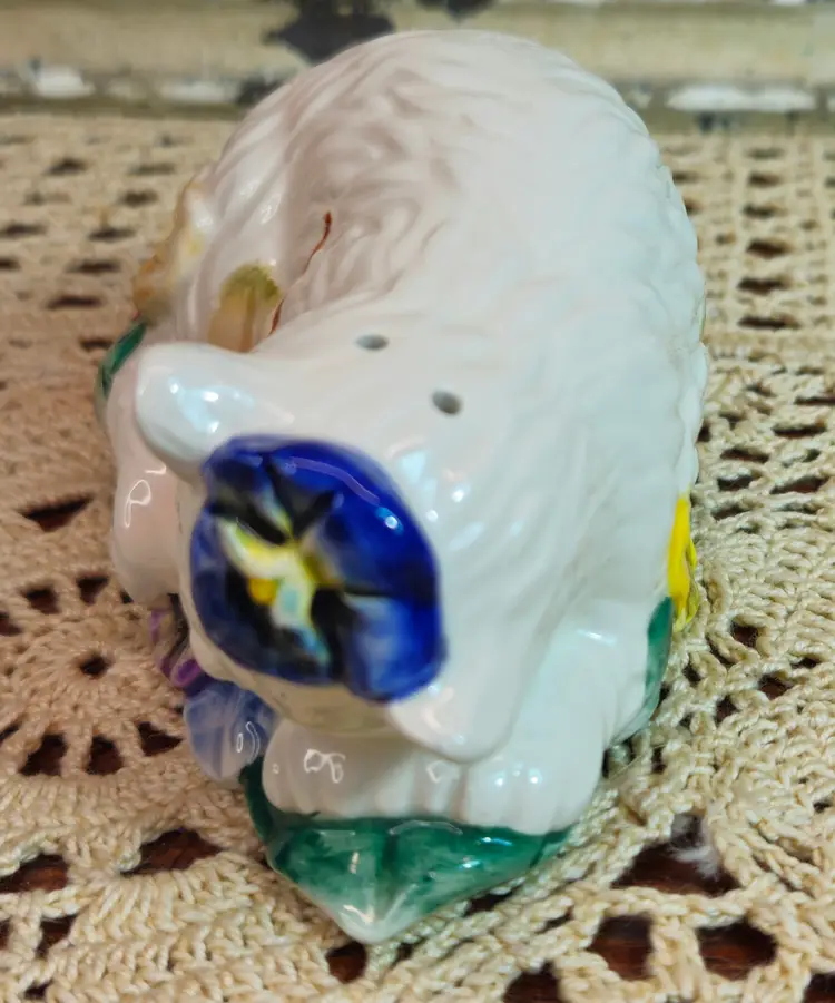 Ceramic White Persian Cat Kitten in Bed of Pansies Salt Shaker Figurine