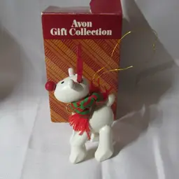 Avon 1987 Belvedeer The Christmas Reindeer Christmas Ornament